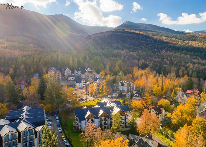 Wonder - Z Widokami I Blisko Szlakow - W Spokojnej Czesci Karpacza アパート *