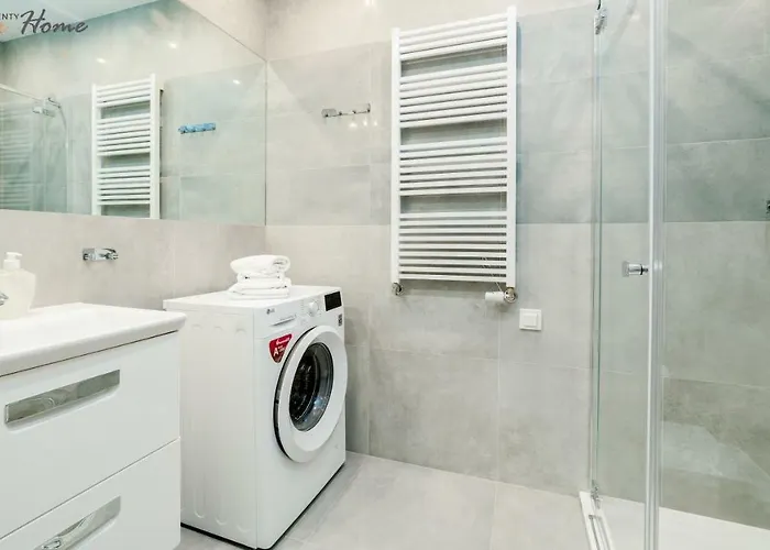 Wonder - Z Widokami I Blisko Szlakow - W Spokojnej Czesci Karpacza カルパッチ